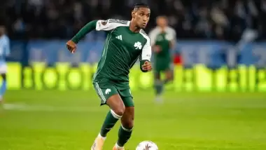 Tete geri dönüyor! Formayı tekrar giydi, tepki çekti