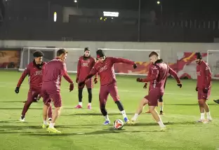 Galatasaray, Trabzonspor maçına start verdi