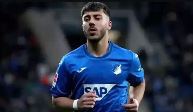 Transferde ters köşe! Galatasaray'a imza atması beklenirken...