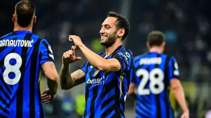 Hakan Çalhanoğlu’nun geleceği Inter’de netleşiyor