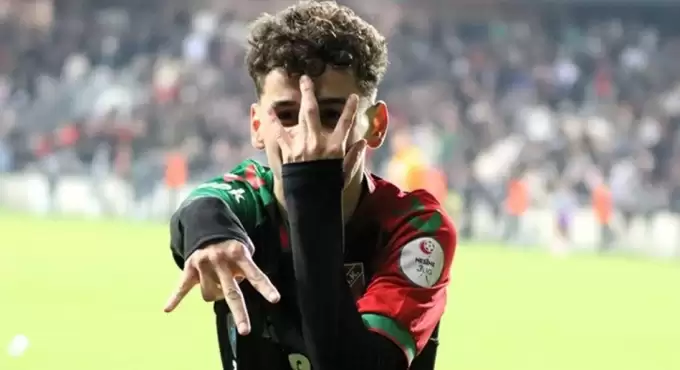 Trabzonspor'da o transfer rafa kalktı!