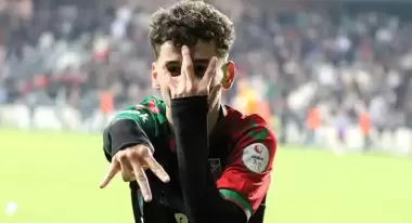 Trabzonspor'da o transfer rafa kalktı!