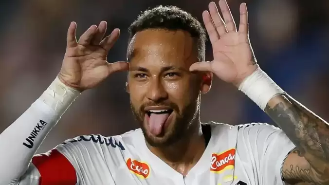 Dünyaca ünlü gazateci duyurdu! Neymar imzayı atıyor