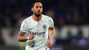 Galatasaray, Hakan Çalhanoğlu'ndan vazgeçmiyor! Teklifi duyurdular