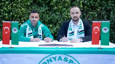 Konyaspor'dan Deniz Türüç'e sözleşme