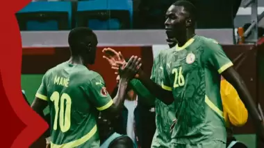 Ismail Jakobs'lu Senegal çeyrek finalde!