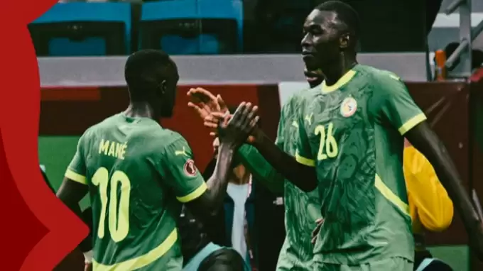 Ismail Jakobs'lu Senegal çeyrek finalde!