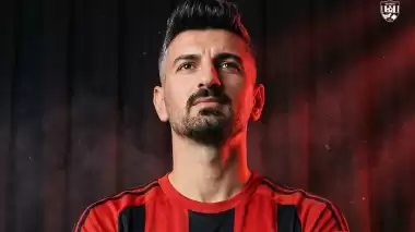 Vanspor'dan savunmaya takviye! 1,5 yıllık sözleşme imzaladı