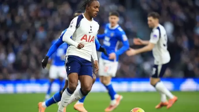 Galatasaray, Tottenham'ın genç yıldızını transfer listesine aldı