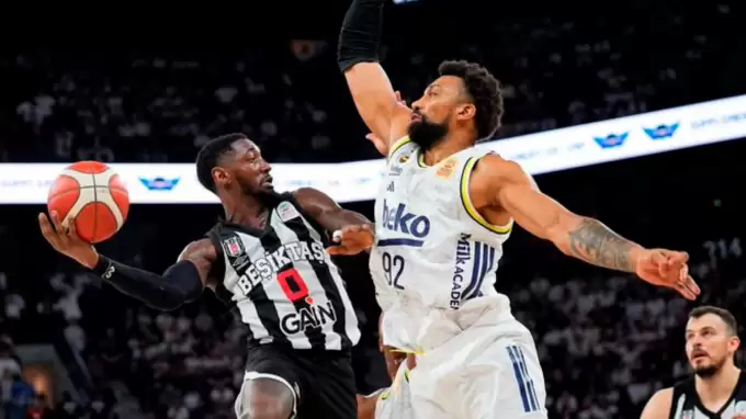 Derbide kazanan Fenerbahçe! Beşiktaş'ın tarihi serisi son buldu...