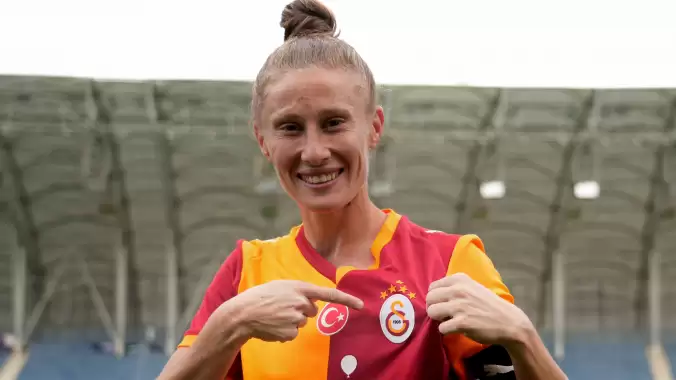 Ebru Topçu: ''Sarı kırmızı benim için hayalden de öte''