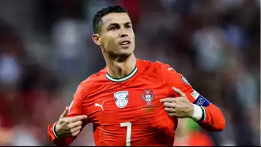 Cristiano Ronaldo, İngiliz devini satın alıyor iddiası!