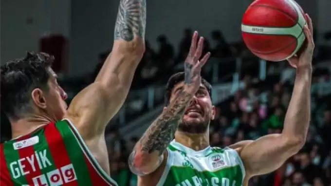 Bursaspor Karşıyaka'yı son saniye devirdi!