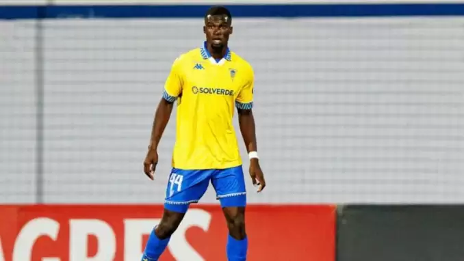 Trabzonspor'un listesindeki milli stoper ortaya çıktı!