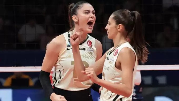 VakıfBank 15'te 15 yaptı