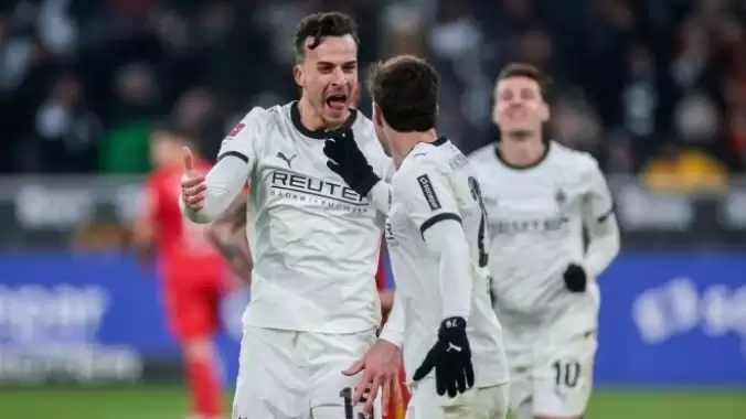 Gladbach, Augsburg'u gole boğdu