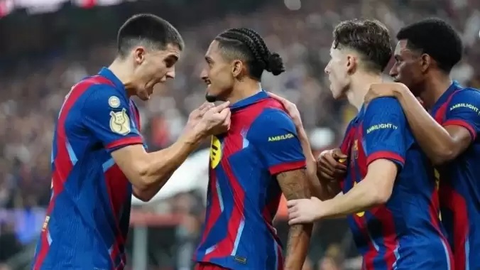 Barcelona, Real Madrid'i devirdi ve Süper Kupa'nın sahibi oldu!