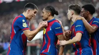 Barcelona, Real Madrid'i devirdi ve Süper Kupa'nın sahibi oldu!