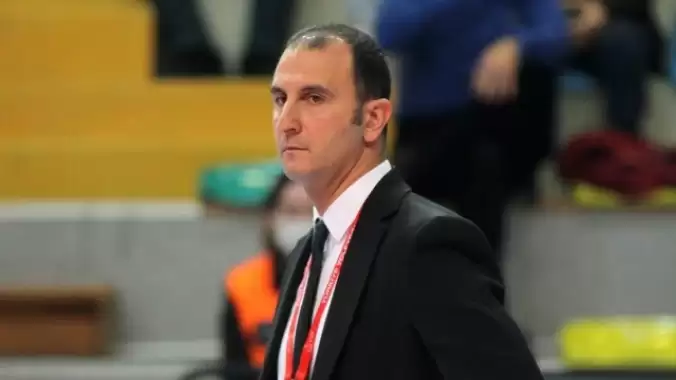 Fenerbahçe'nin yeni hocası belli oldu!