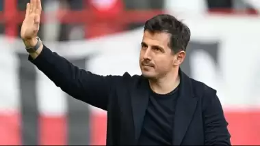 Emre Belözoğlu, Fenerbahçe'den savunmacıyı istedi!