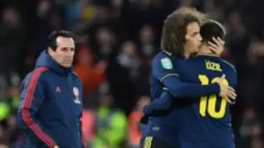 Mesut Özil'den Guendouzi ve Fenerbahçe hakkında dikkat çeken sözler