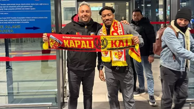 Kayserispor’un yeni transferi imza için geldi!