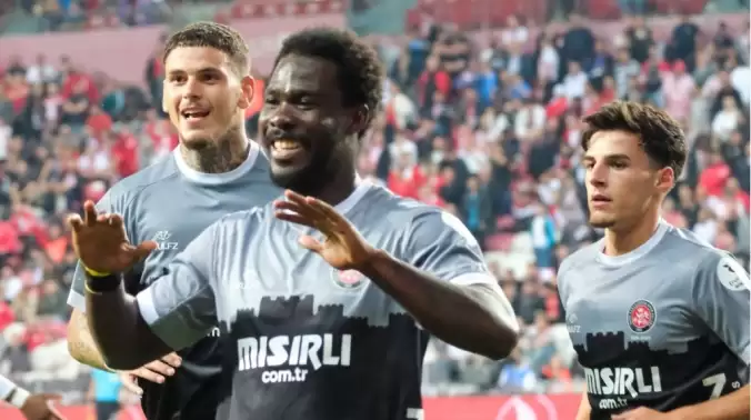 Chelsea, Süper Lig'in golcüsü için kararını verdi!