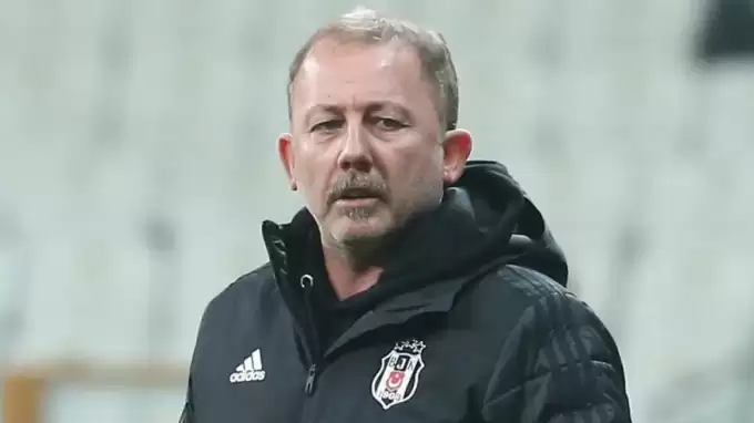 "Annem hasta" diyerek Beşiktaş'tan giden futbolcudan olay sözler