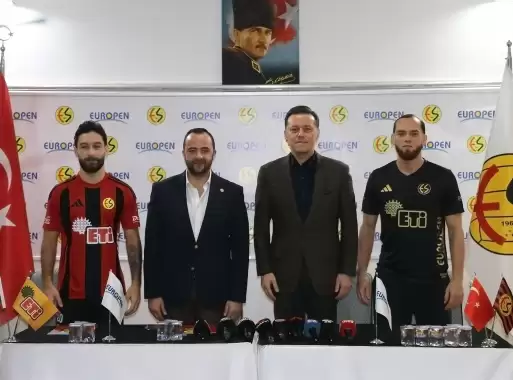 Eskişehirspor’da iki transfer birden imzalar atıldı