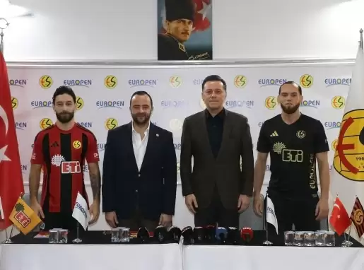 Eskişehirspor’da iki transfer birden imzalar atıldı