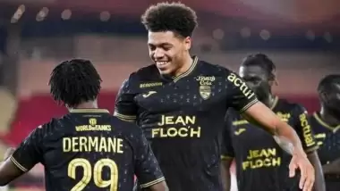 Lorient, deplasmanda Monaco'yu üç golle devirdi!