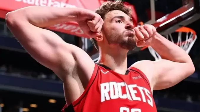 Toyota Center ayağa kalktı! Alperen Şengün’den güç gösterisi