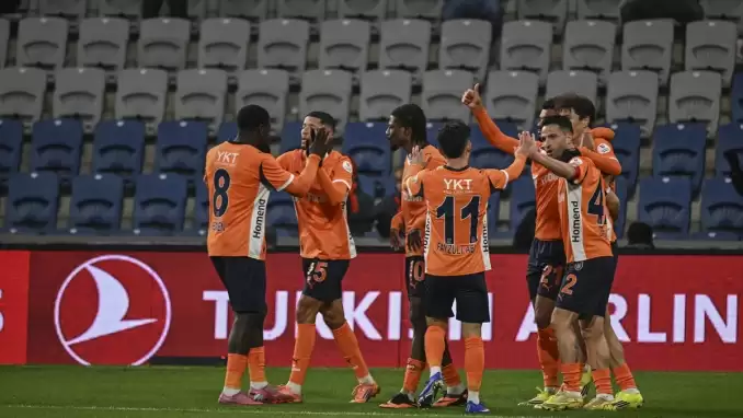 RAMS Başakşehir son dakikada kazandı!