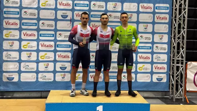 Milli bisikletçiler Portekiz'de kürsüyü paylaştı