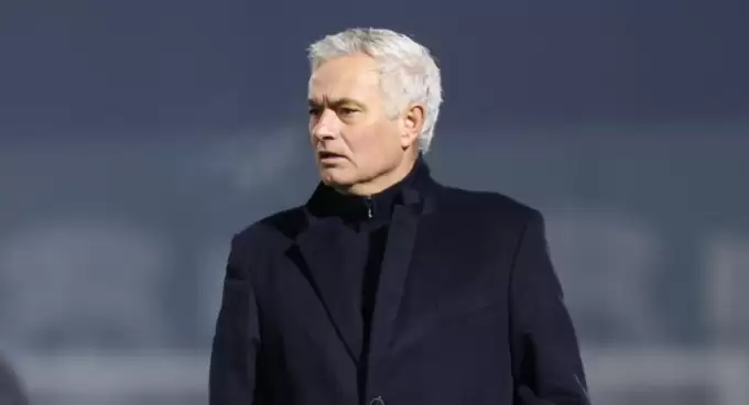 Mourinho'dan Real Madrid iddialarına yanıt: "Ben pembe dizi izlemiyorum"