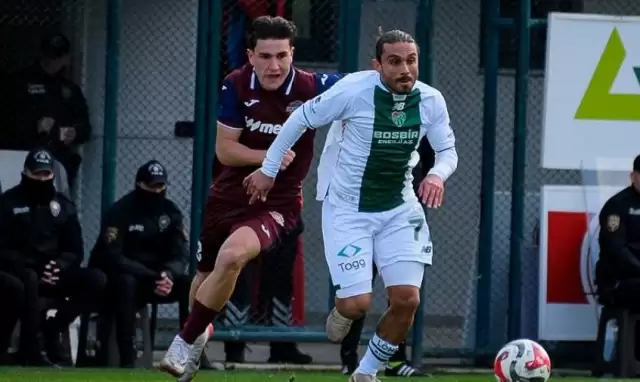 Bursaspor'a iki şok birden! Hem 3 puan gitti, hem yeni transferin kolu kırıldı