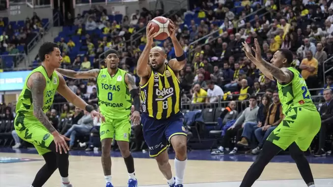 Fenerbahçe Beko sahasında TOFAŞ'a geçit vermedi