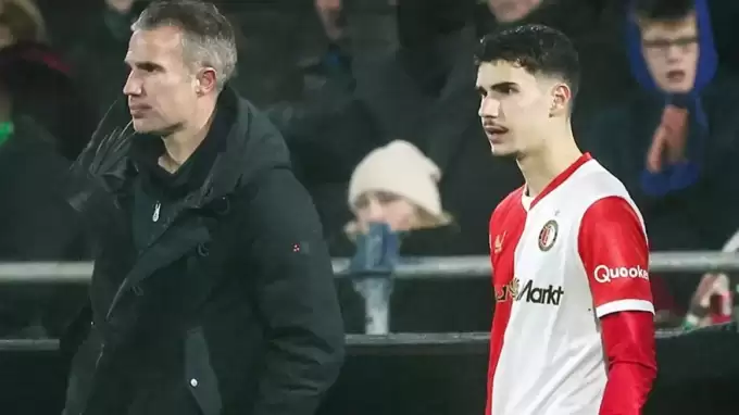 Hayırlı evlat! Van Persie 3-1 gerideyken oğlunu oyuna aldı, 2 dakikada olanlar oldu