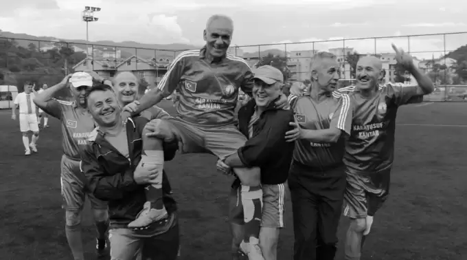 Dünyanın en yaşlı futbolcusu Hatay Yurdakul vefat etti