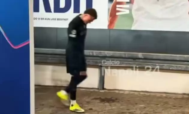 Görüntüsü olay oldu! Süper Lig devine transferinin seyri değişebilir...