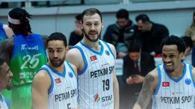 Aliağa Petkimspor, Dinamo Sassari'yi devirdi! 4'te 4...
