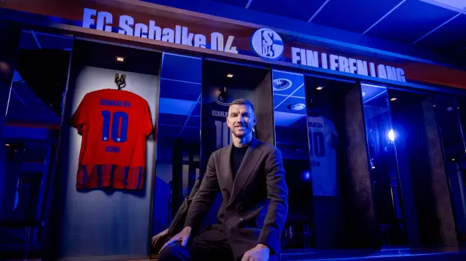 Edin Dzeko resmen Schalke 04'te