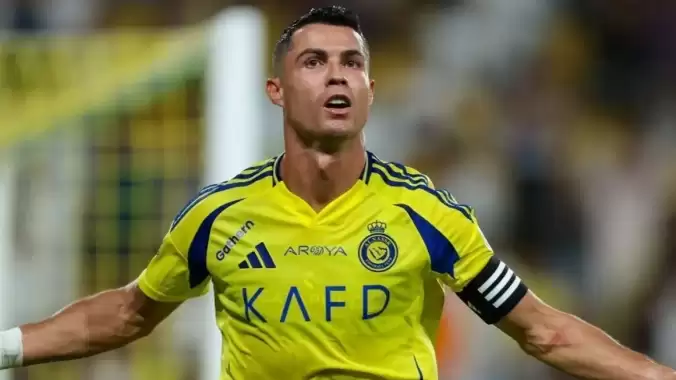 Ronaldo'yu burada da kullandılar! Suudi Arabistan'da ilginç ilan