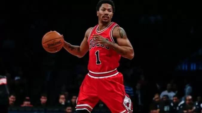 NBA tarihinin en genç MVP'sinin forması emekli edildi