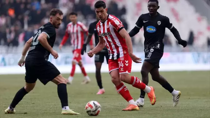 Amed, Sivasspor'u yenemedi! Zirvedeki puan farkı 1'e düştü