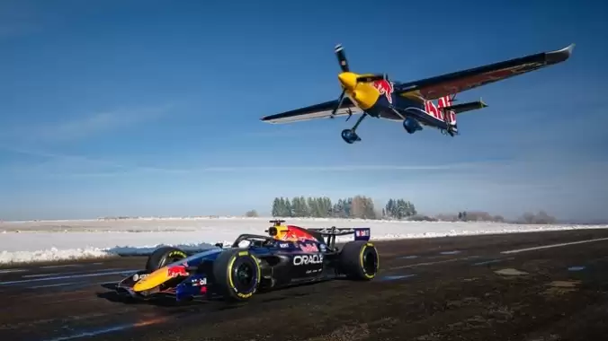 2026 SEZONU BAŞLIYOR: Red Bull’un RB22’si ilk kez görüntülendi