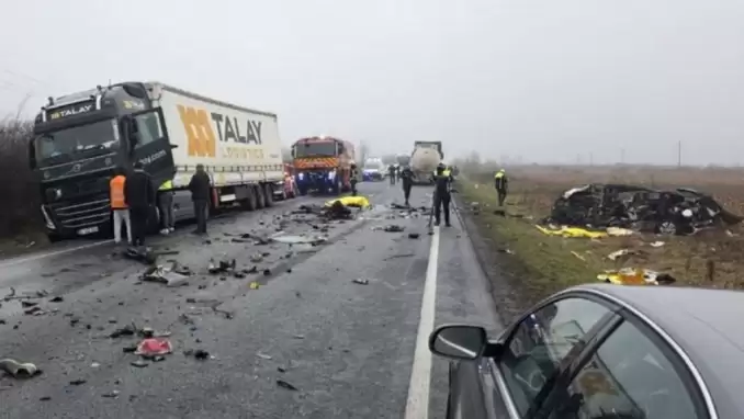 7 PAOK taraftarının öldüğü kaza görüntülerü ortaya çıktı! 