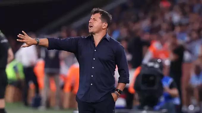 Emre Belözoğlu, transfere doymuyor! 6. imza resmen açıklandı