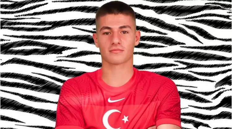 Çorum FK'dan flaş transfer! Efe Sarıkaya’yı renklerine bağladı