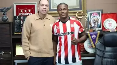 Sivasspor Jonathan Okoronkwo’yu kadrosuna kattı